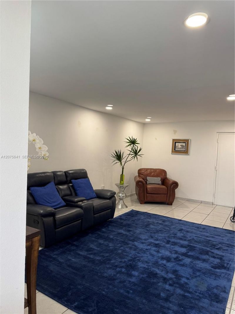 9401 SW 4th St, Unit 103, Miami, FL 33174 Photo