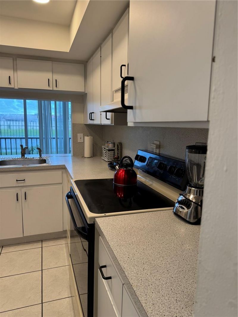 9401 SW 4th St, Unit 103, Miami, FL 33174 Photo