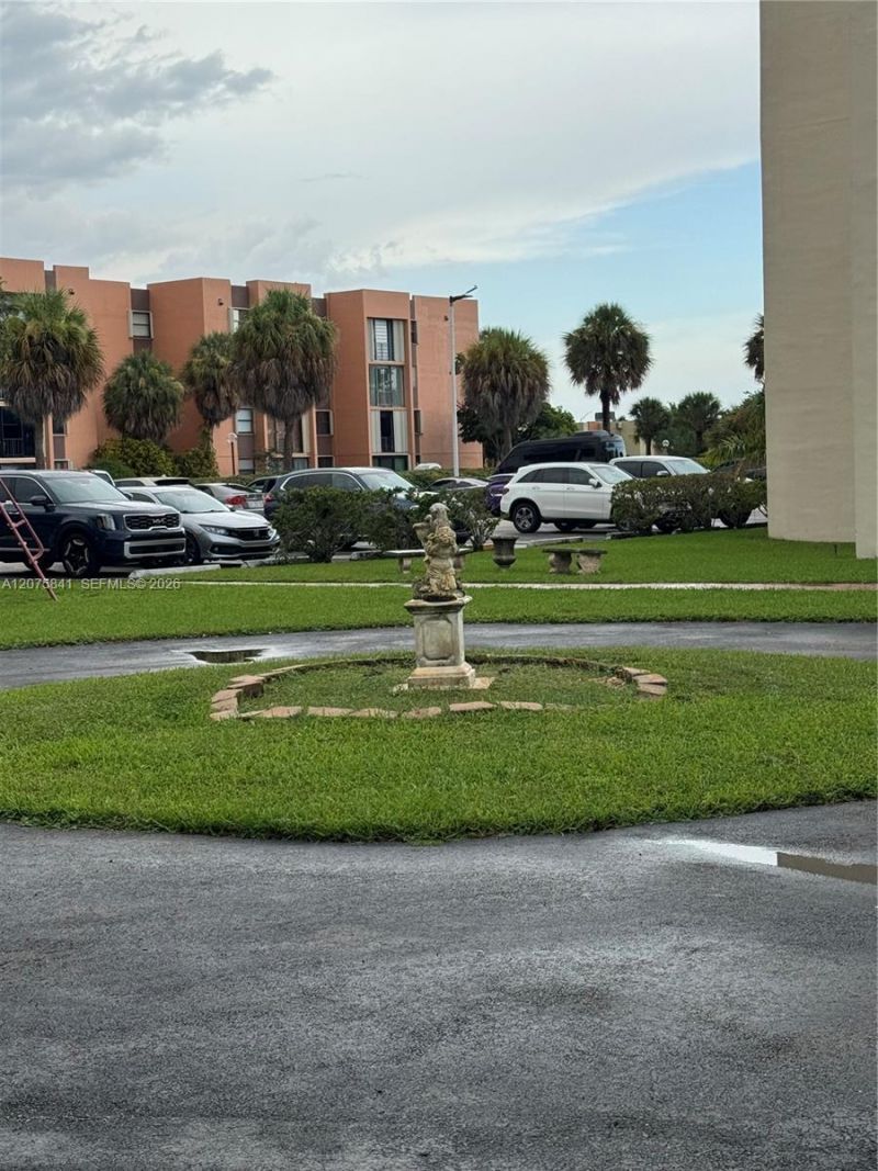 9401 SW 4th St, Unit 103, Miami, FL 33174 Photo