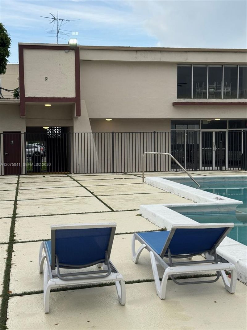 9401 SW 4th St, Unit 103, Miami, FL 33174 Photo