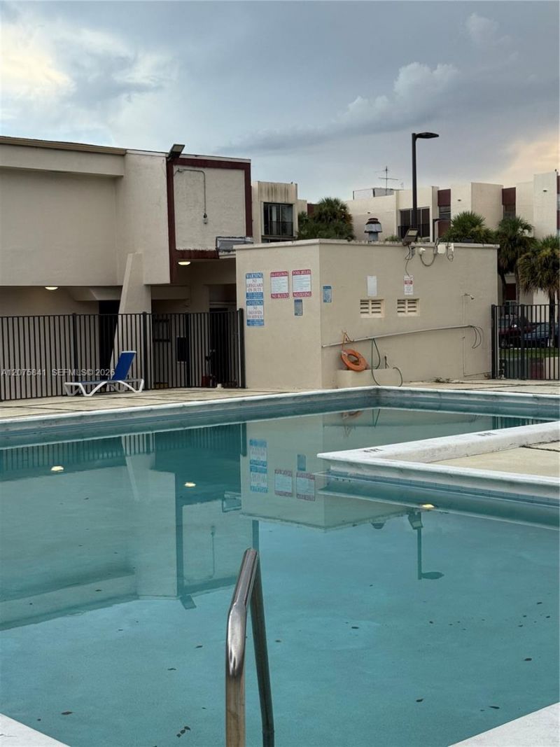 9401 SW 4th St, Unit 103, Miami, FL 33174 Photo