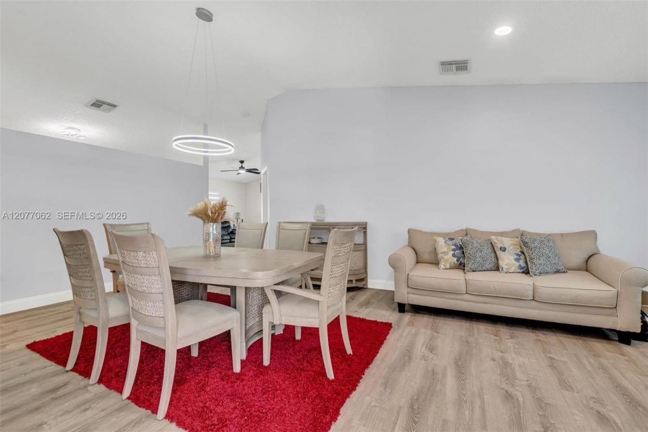 631 SW 176th Ave , Pembroke Pines, FL 33029 Photo