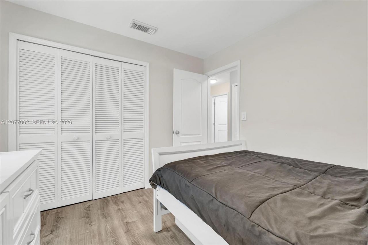 631 SW 176th Ave , Pembroke Pines, FL 33029 Photo