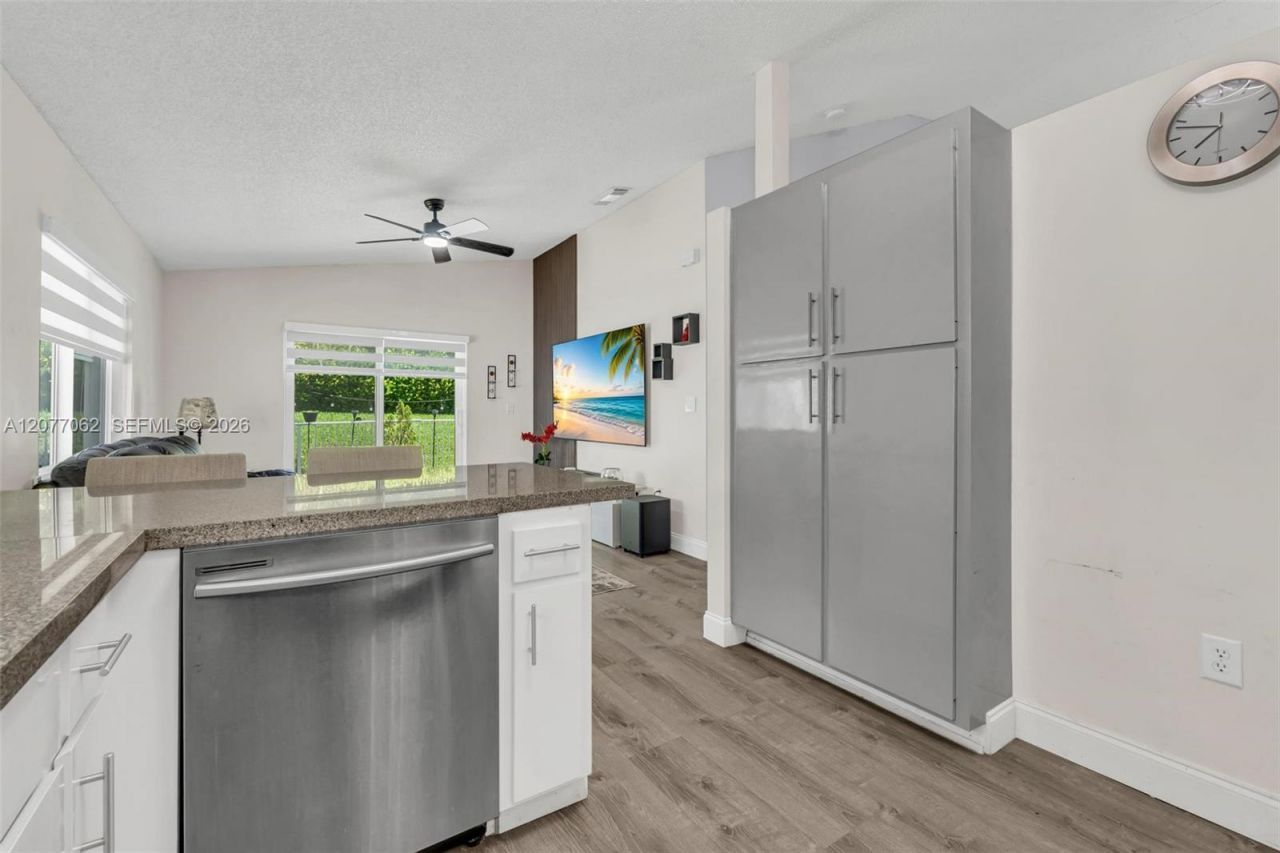 631 SW 176th Ave , Pembroke Pines, FL 33029 Photo