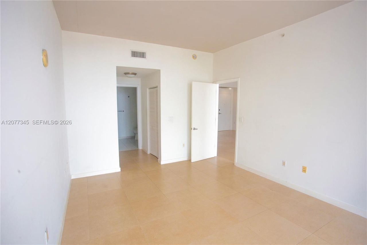 3470 E Coast Ave, Unit H1213, Miami, FL 33137 Photo