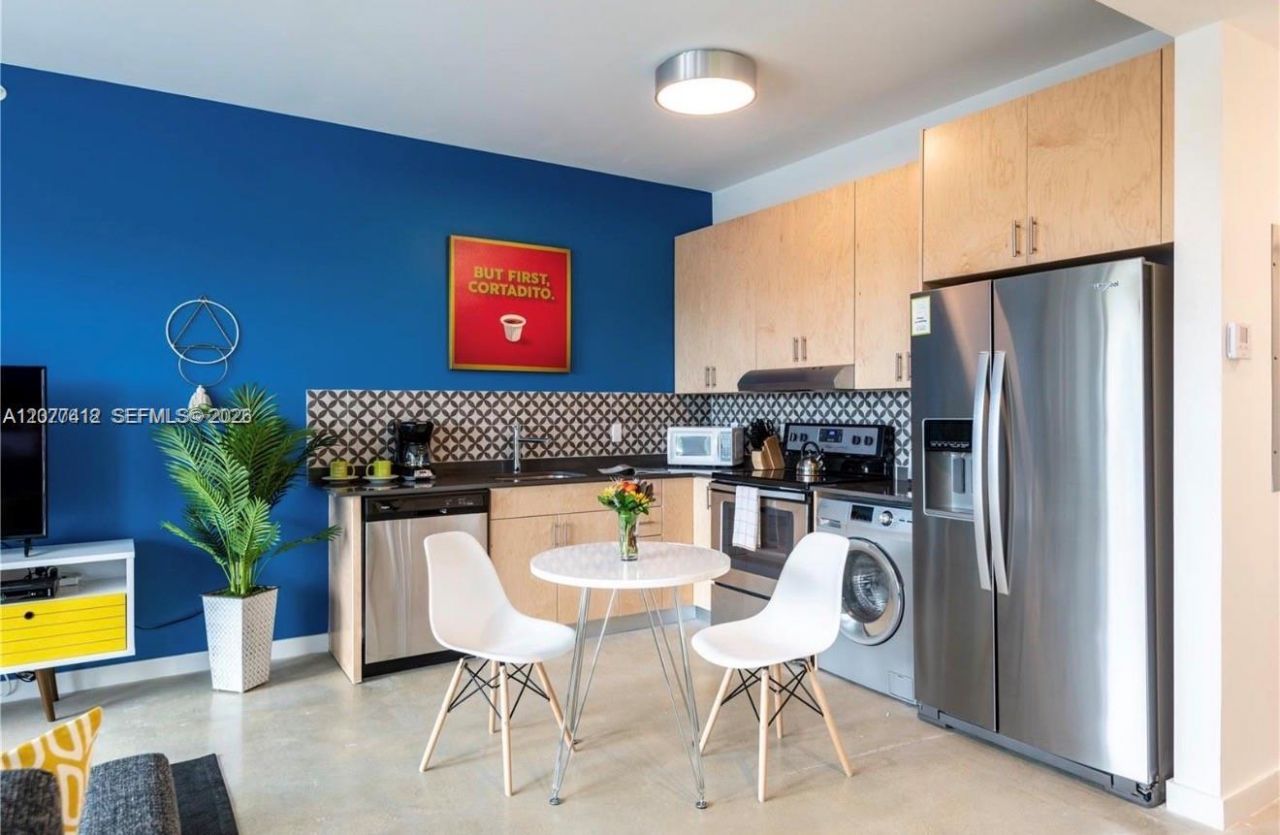 765 NW 1st St, Unit 301, Miami, FL 33128 Photo
