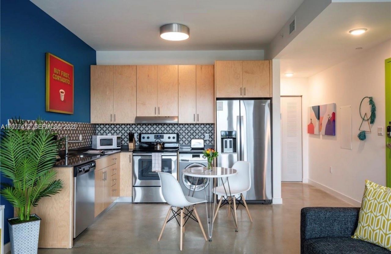 765 NW 1st St, Unit 301, Miami, FL 33128 Photo