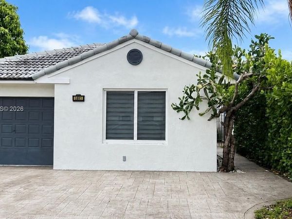 5861 SW 149th Ct , Miami, FL 33193