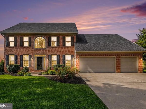 4 MAYFIELD COURT , CARLISLE, PA 17013