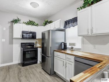 4123 Wirt Street, Omaha, NE 68111