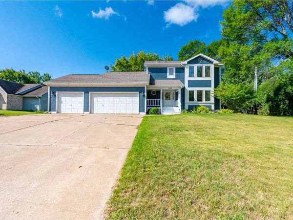 307 E Park Drive , Hibbing, MN 55746