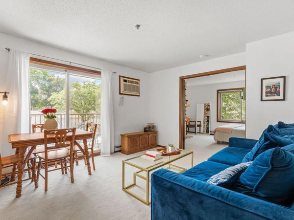 2100 Ridge Drive, Unit 22, Saint Louis Park, MN 55416