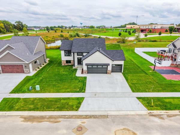 622 7th Ave NE, Byron, MN 55920
