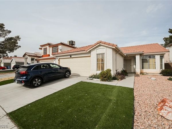 6092 Golden Nectar Way , Las Vegas, NV 89142
