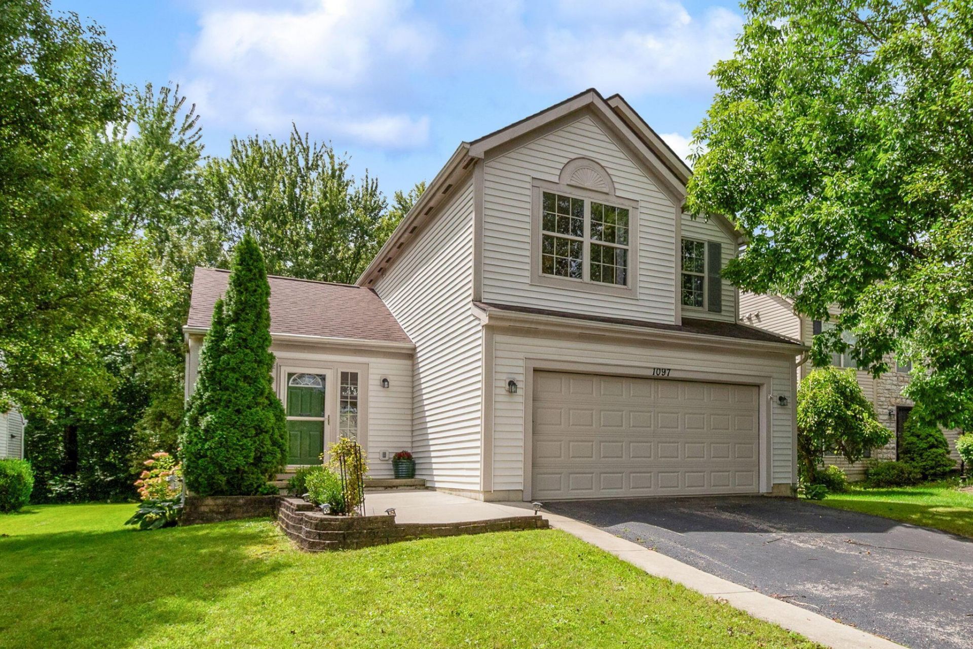 1097 Pebble Brook Drive, Columbus, OH 43240 Main Photo