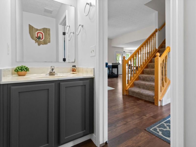 1097 Pebble Brook Drive, Columbus, OH 43240 Photo 14