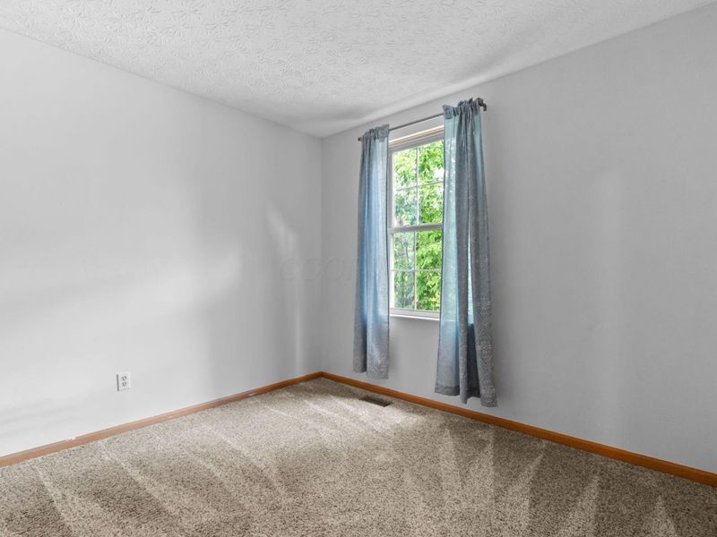 1097 Pebble Brook Drive, Columbus, OH 43240 Photo 19