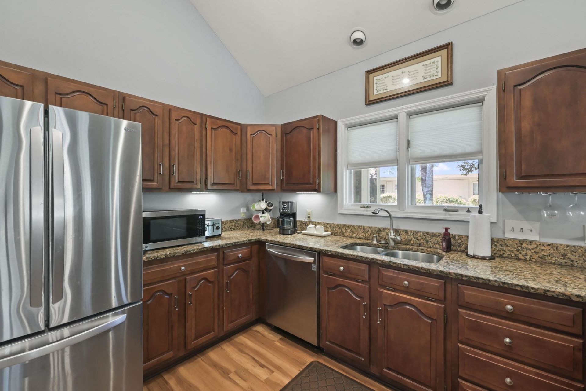 1207 Spinnaker Dr. Photo 11