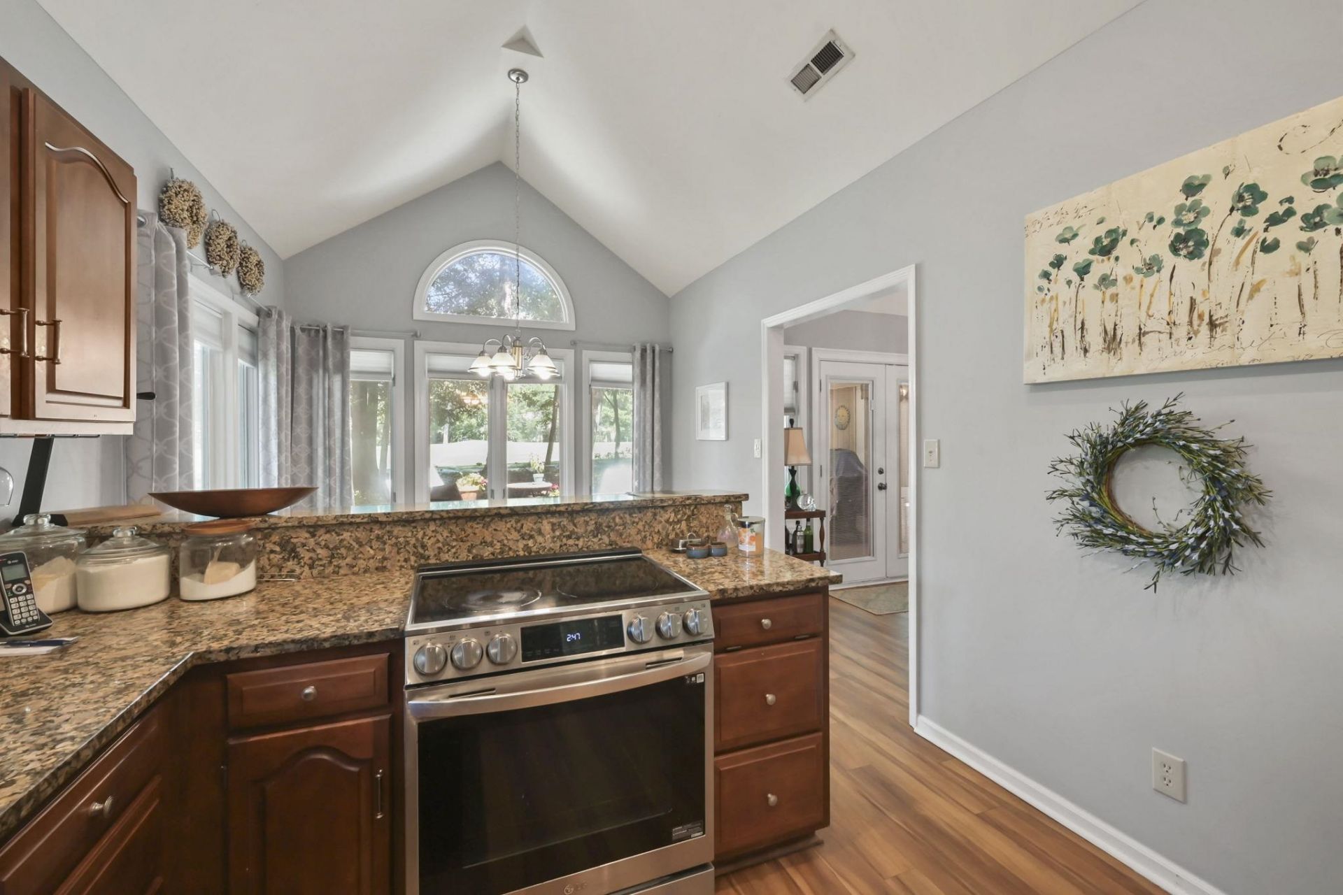 1207 Spinnaker Dr. Photo 12