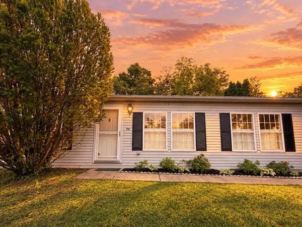 24 SHAGBARK COURT E, HARLEYSVILLE, PA 19438