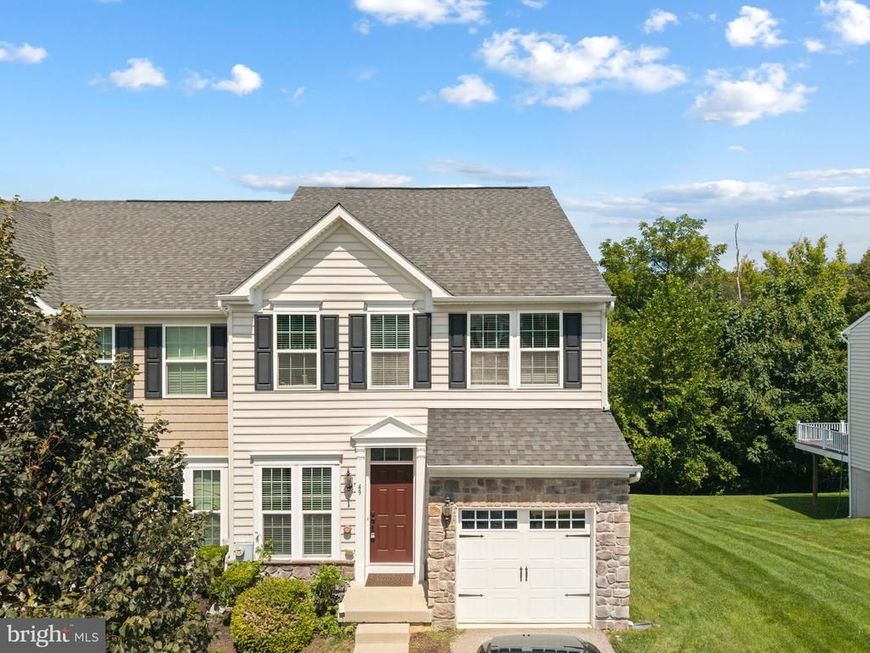 49 Hawkswell Circle, Oreland, PA 19075 Main Photo