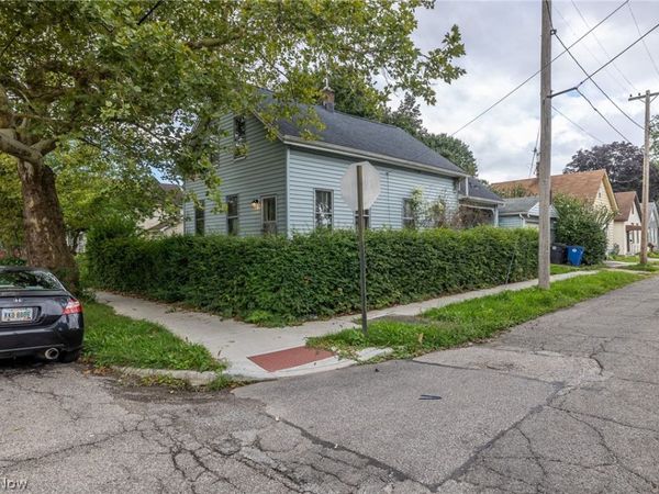 3240 W 58th Street , Cleveland, OH 44102
