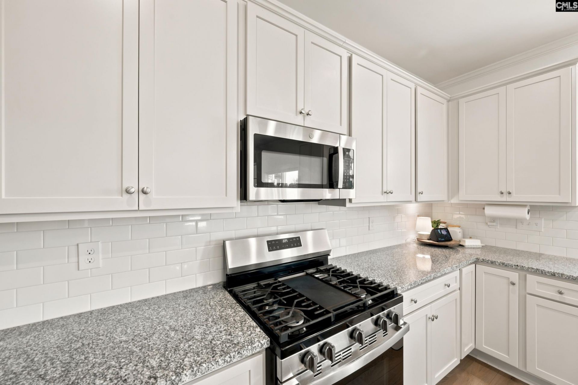 388 Stillington Street Photo 10