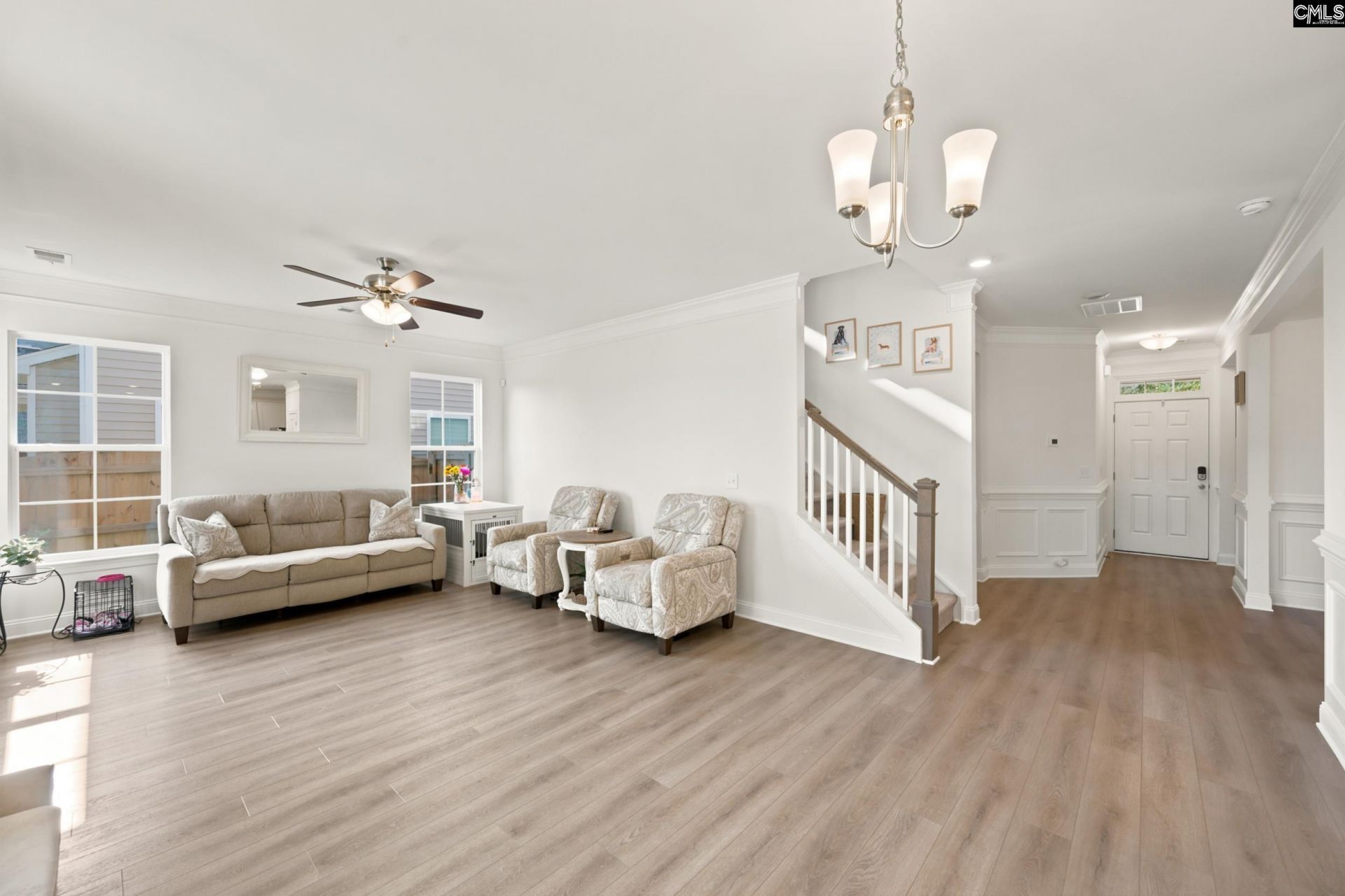 388 Stillington Street Photo 11