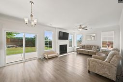 388 Stillington Street photo 4