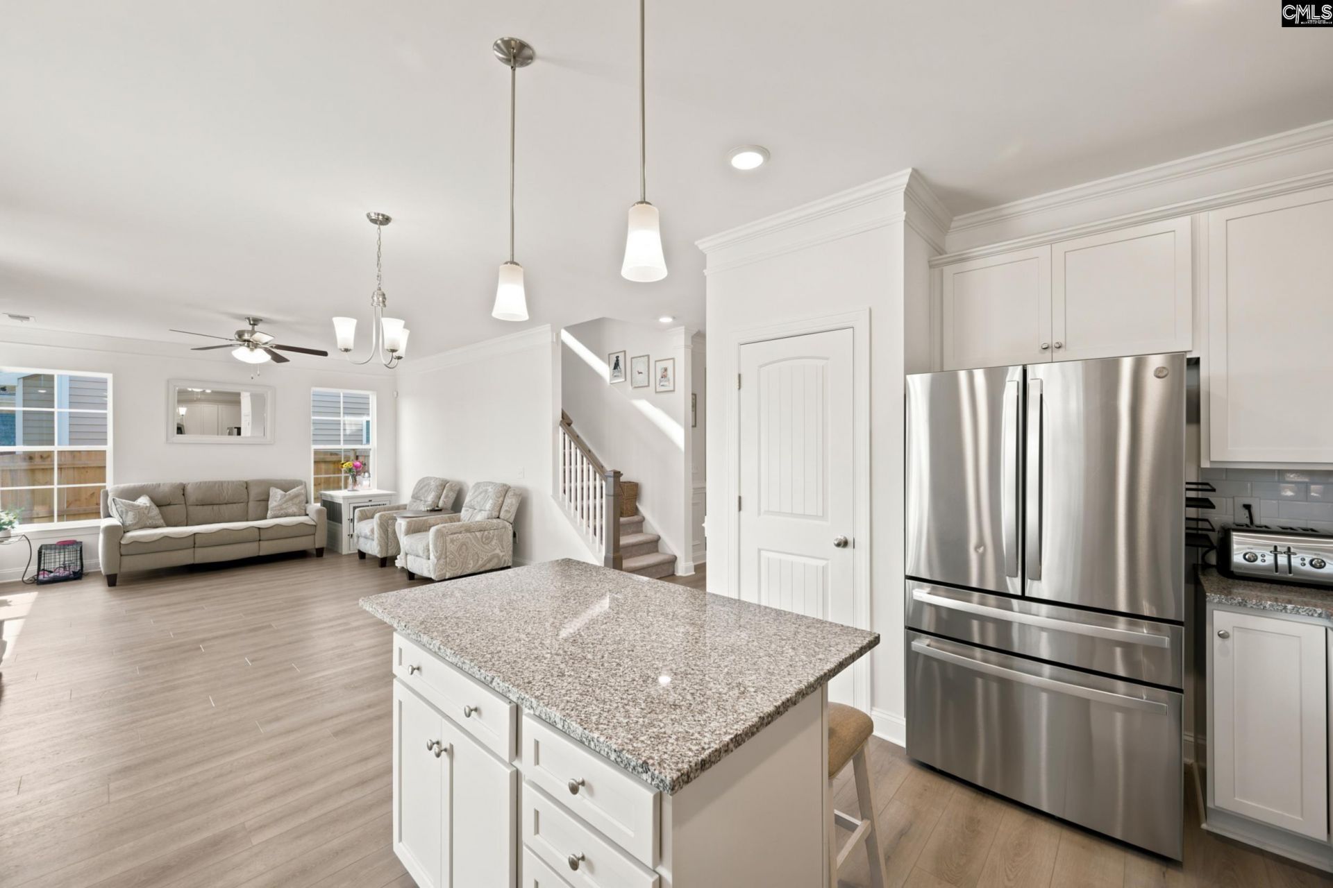 388 Stillington Street Photo 9