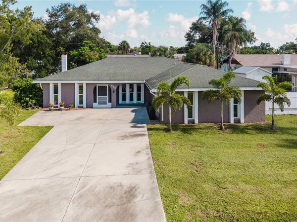 625 E BAFFIN DRIVE , VENICE, FL 34293