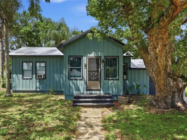 4 E BAY STREET , DAVENPORT, FL 33837
