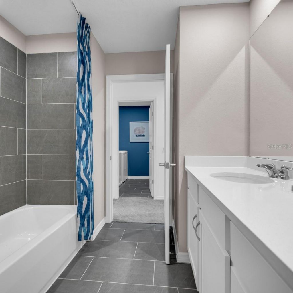 3957 Pentas Road , Tavares, FL 32778 Photo
