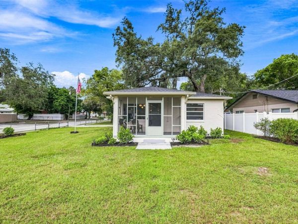 1825 E HANNA AVENUE , TAMPA, FL 33610