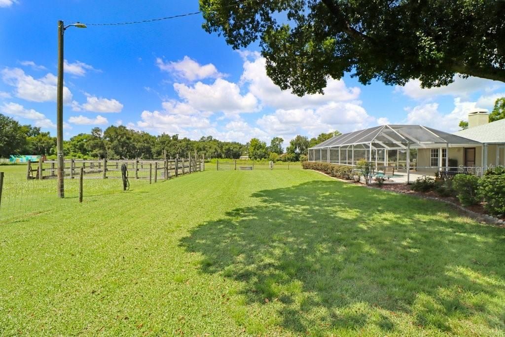 13221 Tom Gallagher Road , Dover, FL 33527 Photo