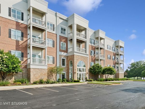 3975 Idlewild Lane , Unit 103, Naperville, IL 60564