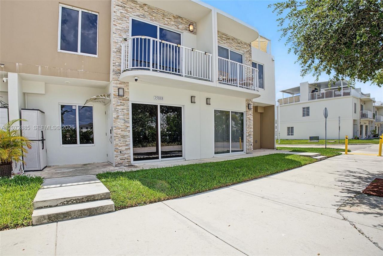 25888 SW 139th Path, Unit 25888, Homestead, FL 33032 Photo