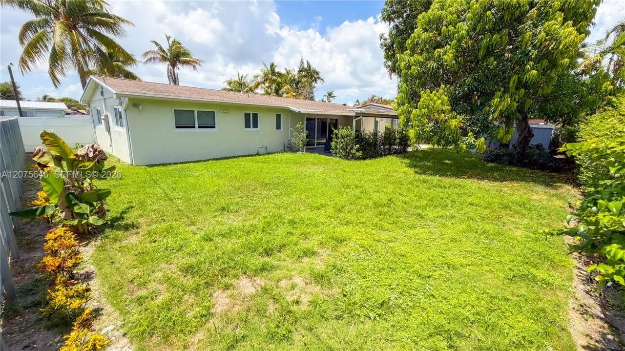 19705 NE 11th Ct , Unit 19705, Miami, FL 33179 Photo
