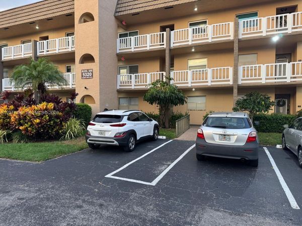 Unit 104, Sunrise, FL 33322