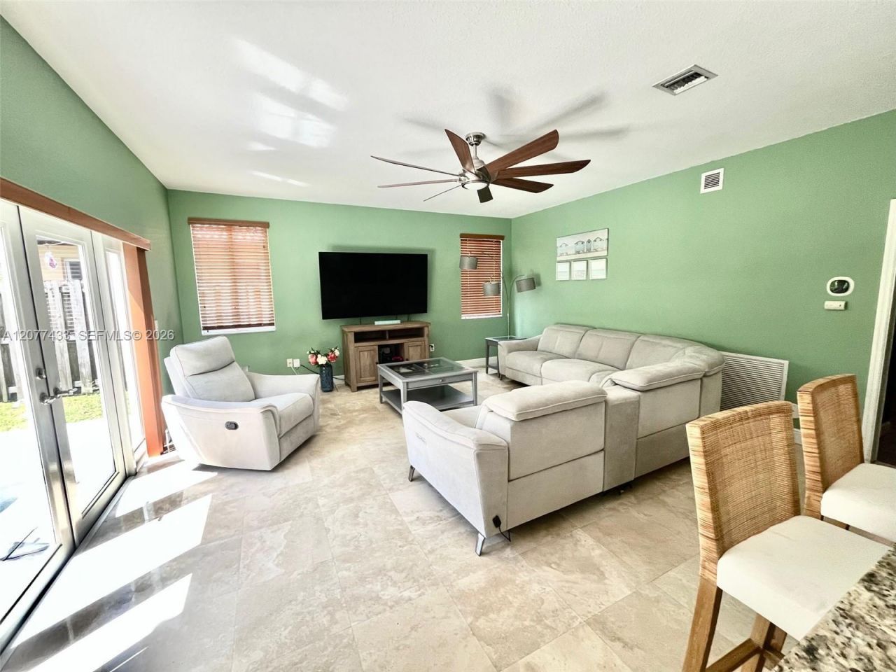 912 NE 35th Ave, Homestead, FL 33033 Photo