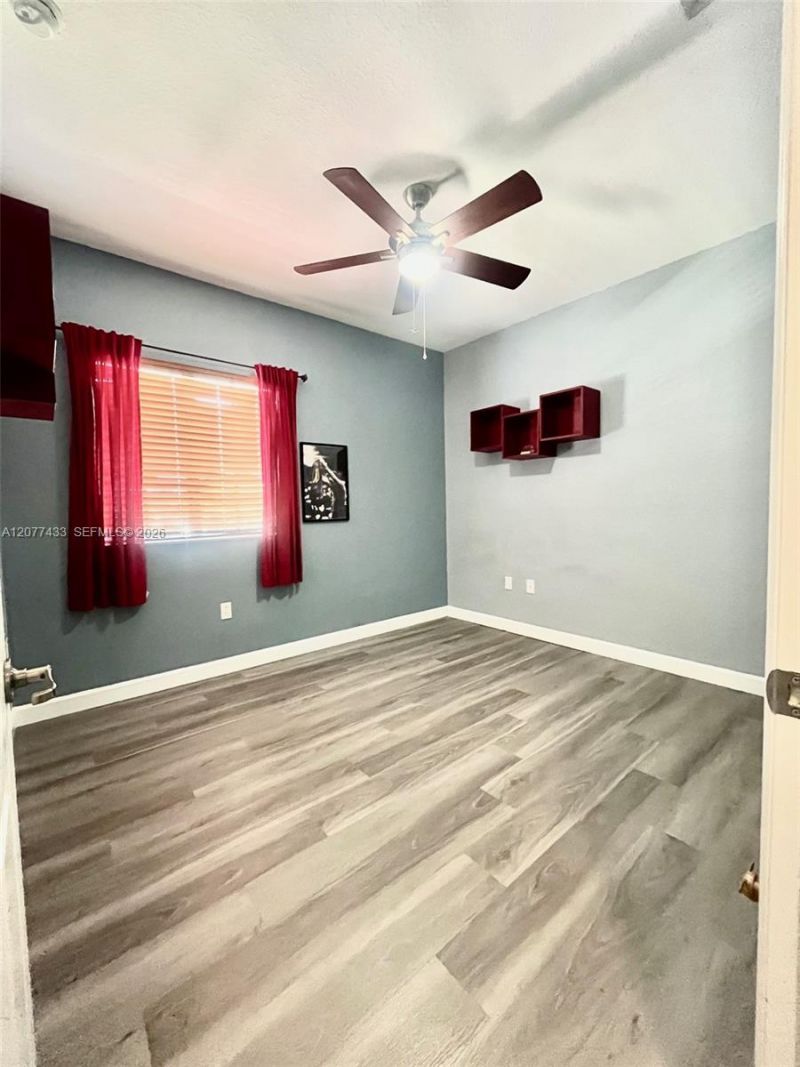 912 NE 35th Ave, Homestead, FL 33033 Photo