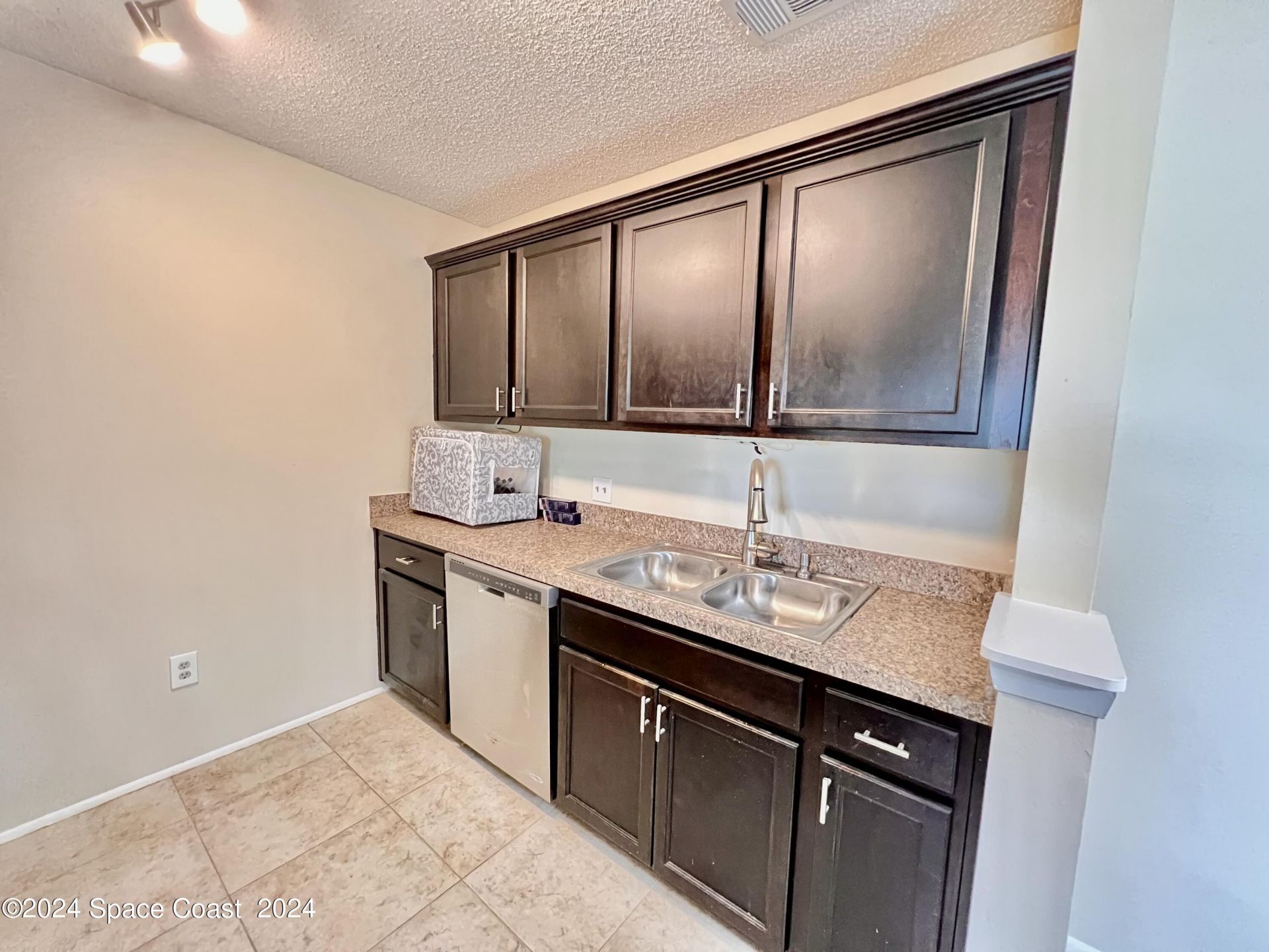 225 S Tropical Trail , Unit 124, Merritt Island, FL 32952 Photo