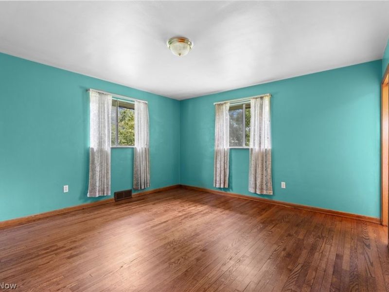 301 Alpine Drive, Toronto, OH 43964 Photo 18