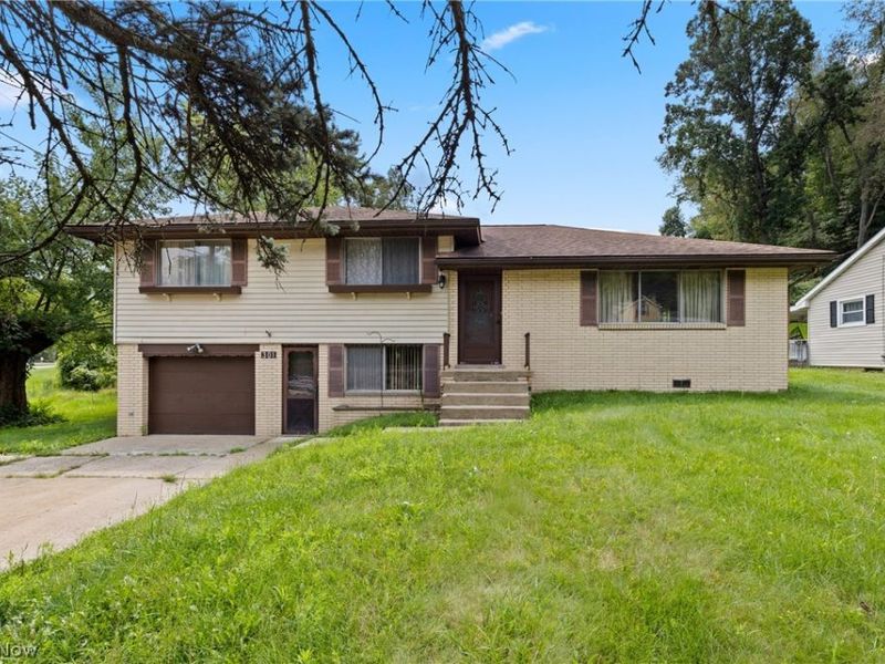 301 Alpine Drive, Toronto, OH 43964 Photo 2