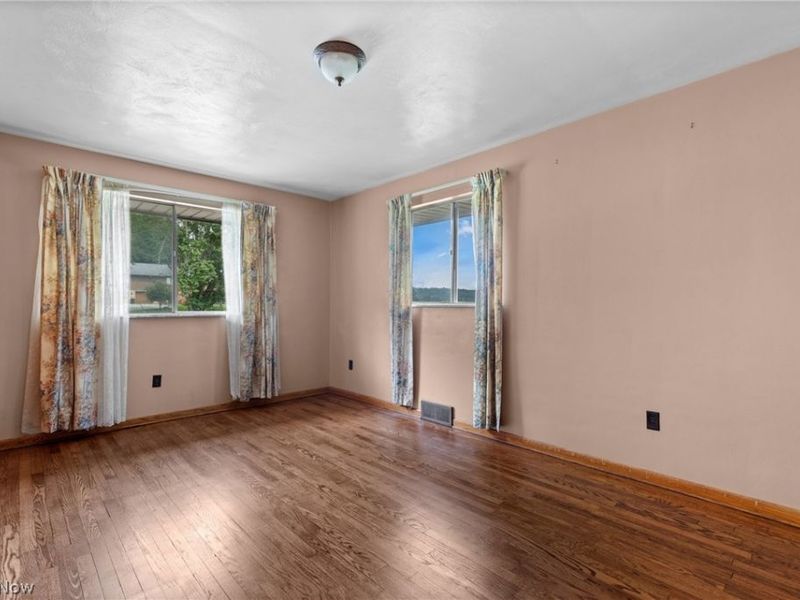 301 Alpine Drive, Toronto, OH 43964 Photo 21