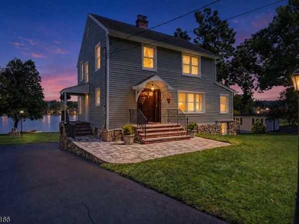 21 Musconetcong Ave, Stanhope, NJ 07874
