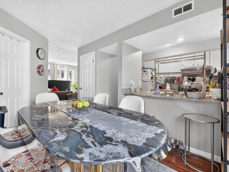 4813 Farber, Unit C, Columbus, OH 43221 Photo 7