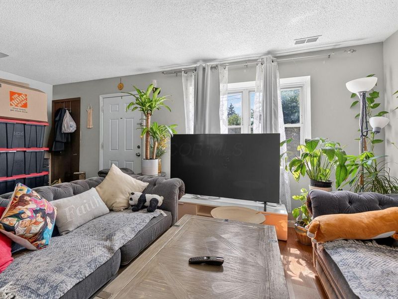 4813 Farber, Unit C, Columbus, OH 43221 Photo 9