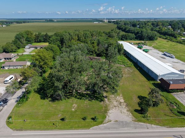 206 W Seymour Street , Kentland, IN 47951