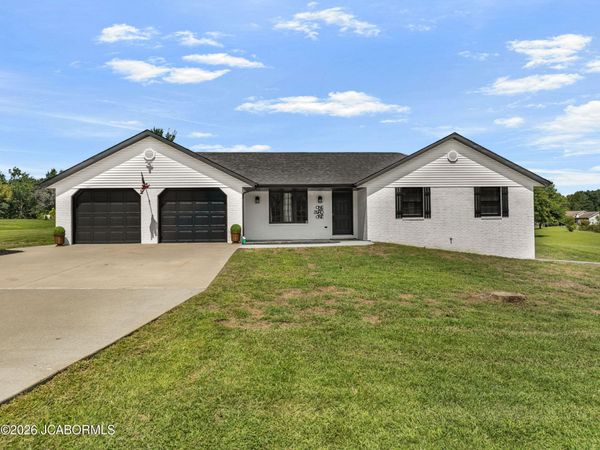 11021 MAPLE LEAF LANE, Holts Summit, MO 65043